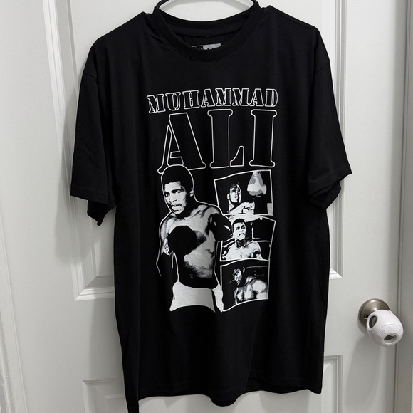 Muhammad Ali Other - Muhammad Ali Black Tshirt Size Large Unisex